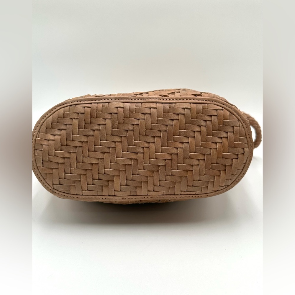 Woven Tote Shoulder Bag in Natural Tan - Picture 5 of 11